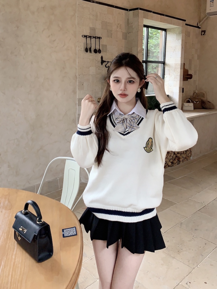 Pseudo-two shirt autumn and winter uniform for women