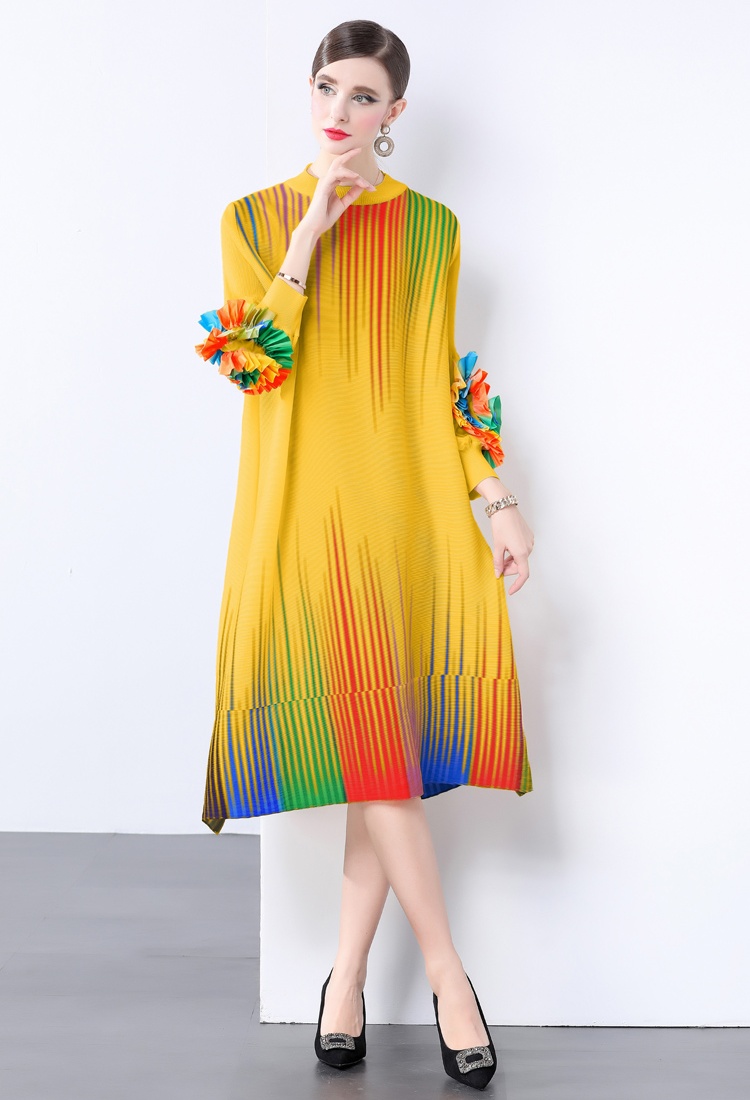 Short Pleats Please printing disk flowers fold dress