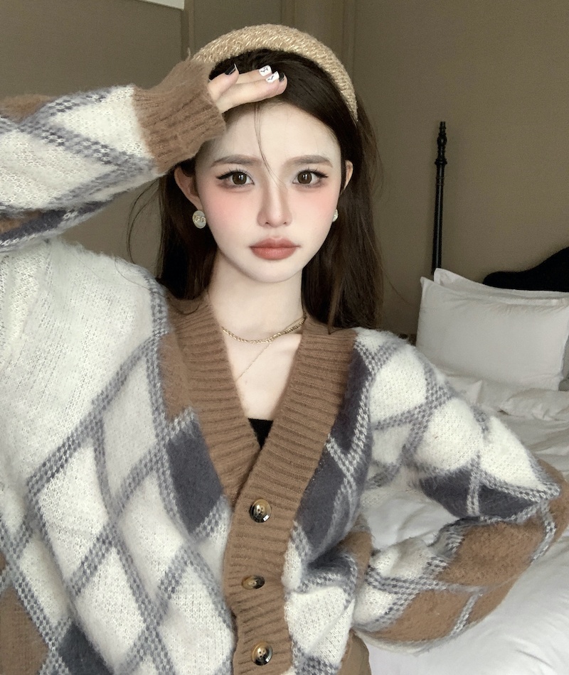 Korean style loose coat brown quilted pattern sweater