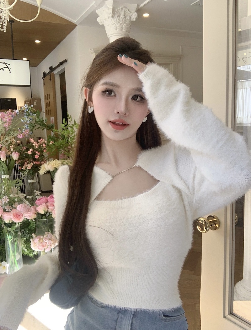 Slim Western style bottoming niche short white sweater