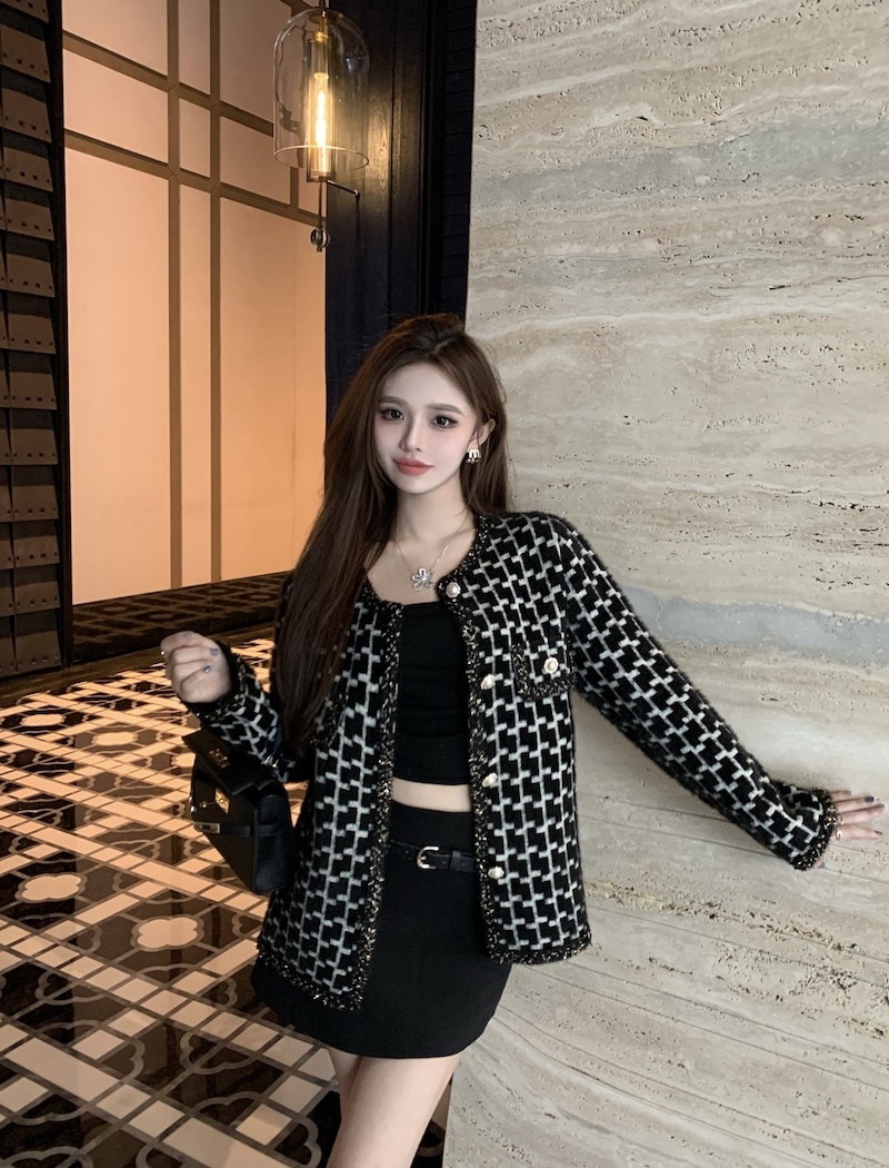 Western style niche sweater autumn and winter coat for women