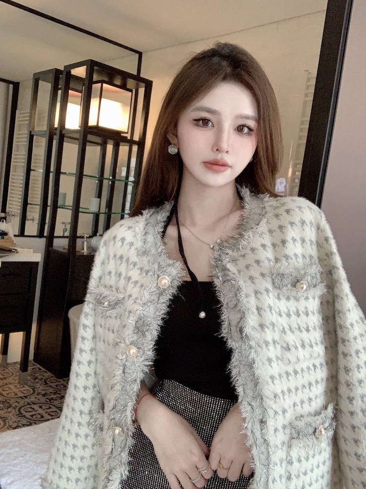 Ladies autumn and winter sweater temperament coat for women