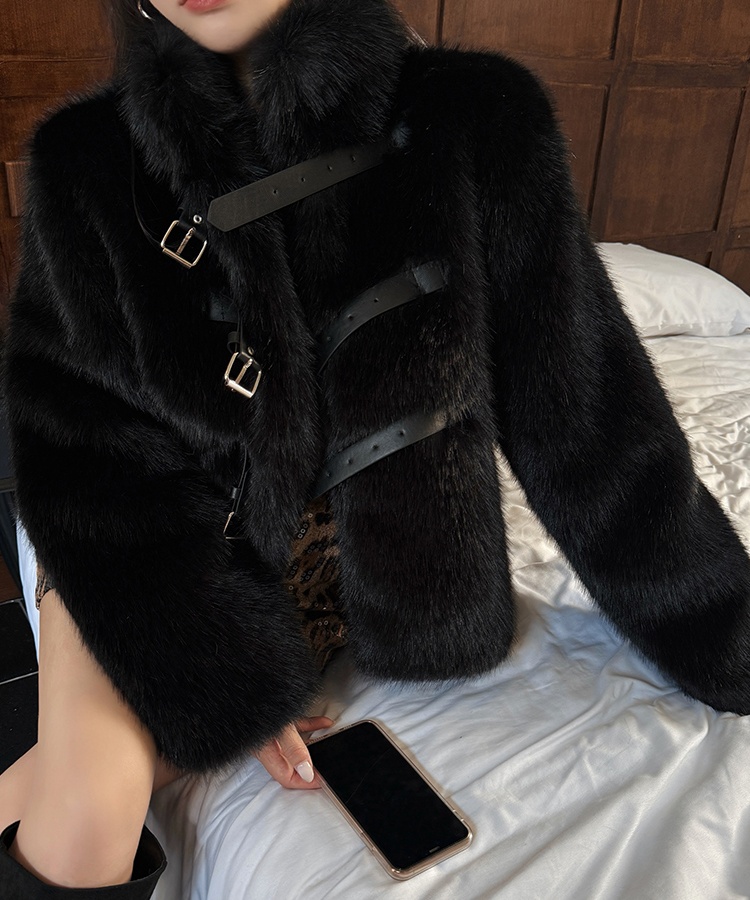 Winter leather buckle fur coat thermal coat for women