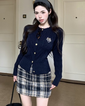 Temperament plaid short skirt knitted sweater a set