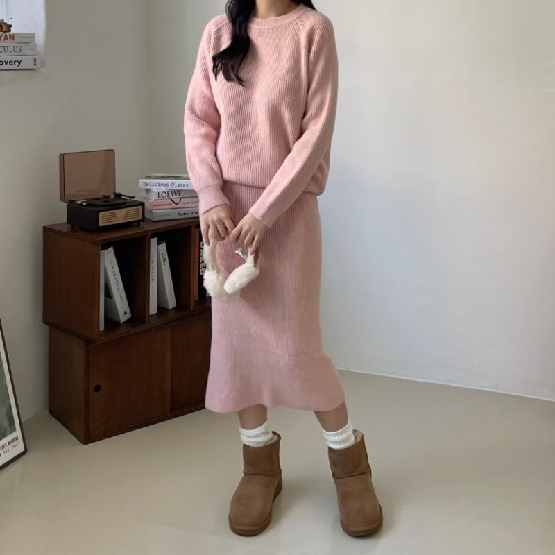 Slim Korean style skirt long sleeve Casual sweater 2pcs set