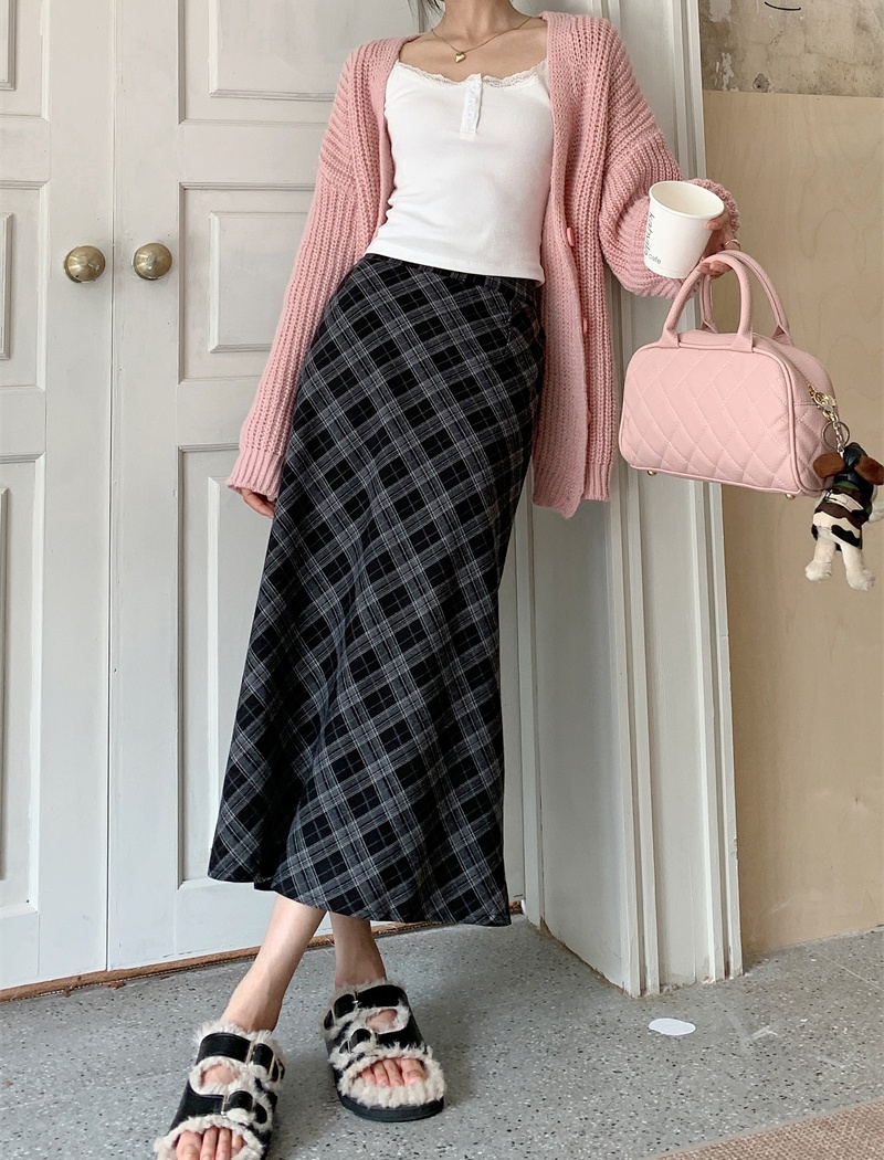 Plaid long autumn skirt