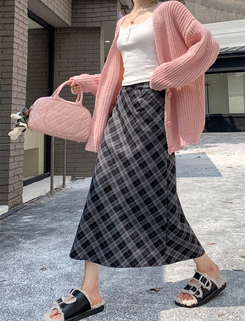 Plaid long autumn skirt