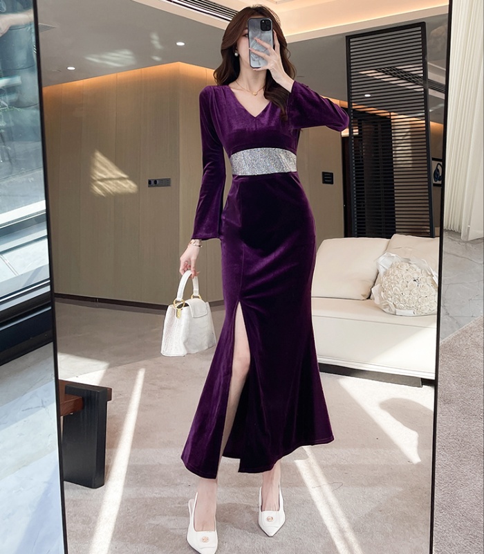 V-neck autumn long dress golden velvet package hip dress