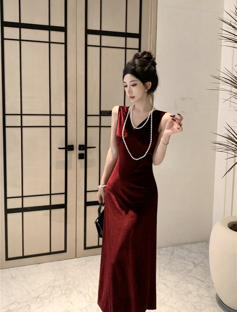 Autumn and winter velvet bottoming retro dress for women