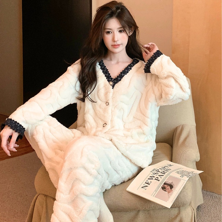 Thick court style coral velvet long sleeve loose pajamas