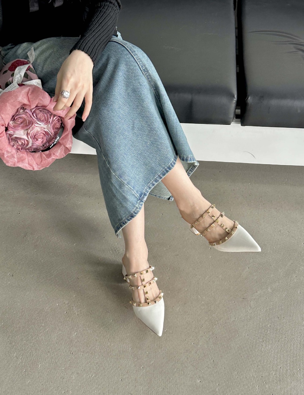 Korean style thick fashion rivet autumn pointed slippers