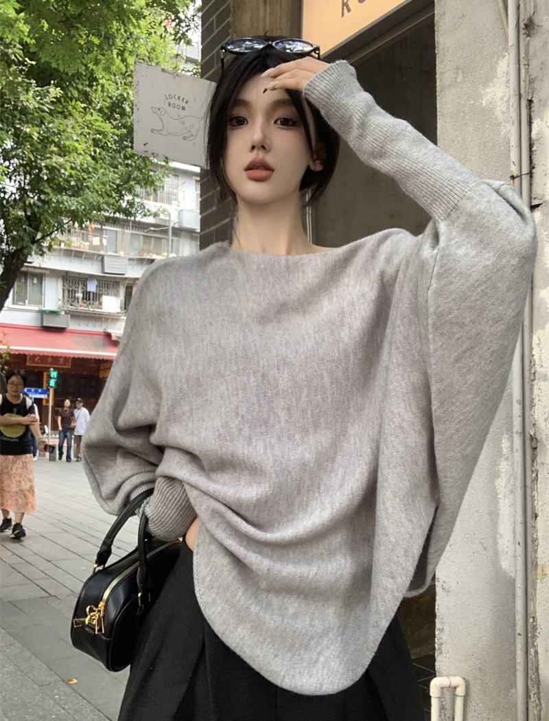 Loose lazy tops bat sleeve sloping shoulder sweater