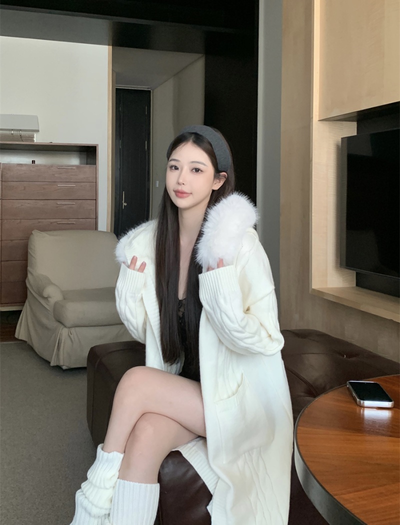 Long fur collar wool cardigan white removable sweater