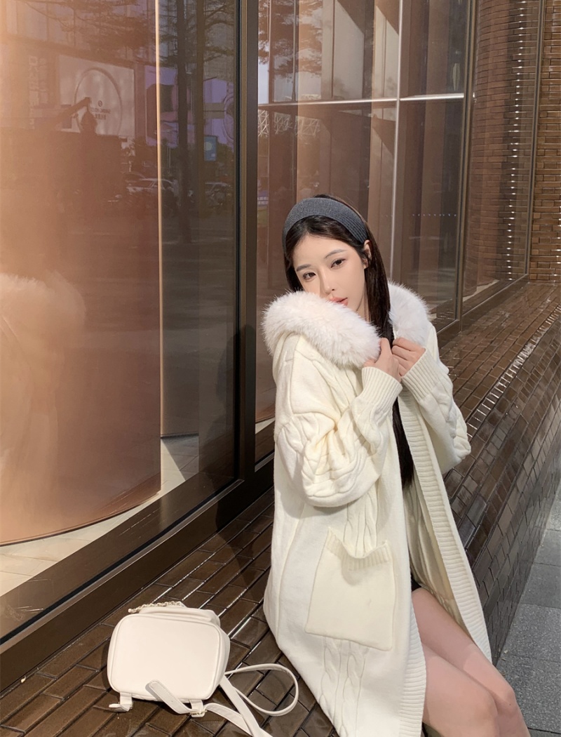 Long fur collar wool cardigan white removable sweater