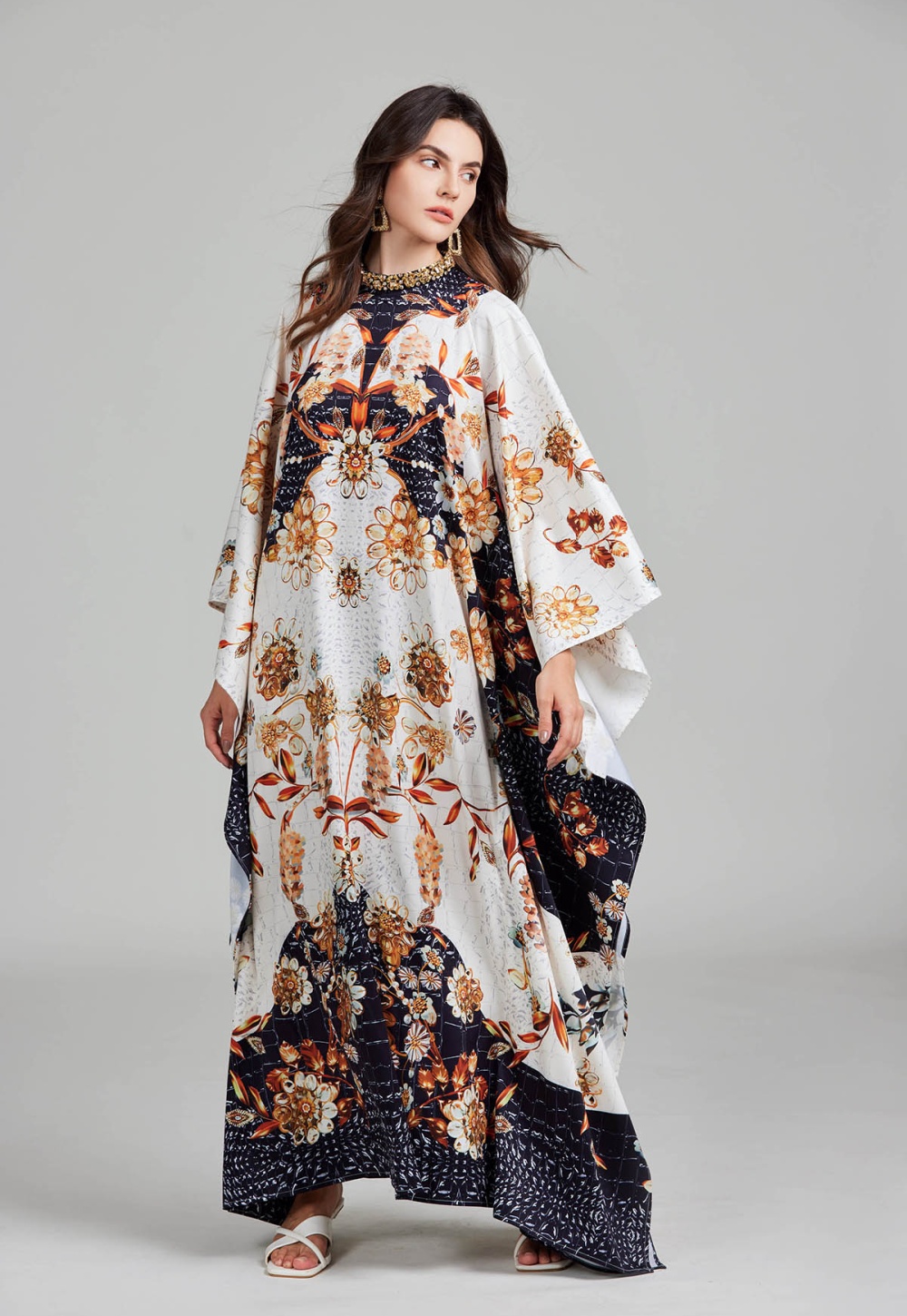 Personality printing light luxury round neck dress