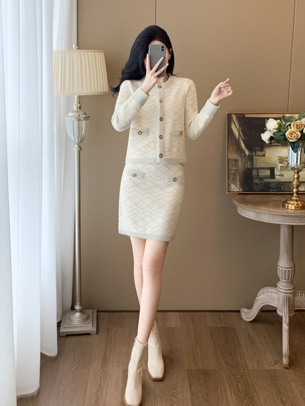 Casual autumn and winter skirt knitted cardigan 2pcs set