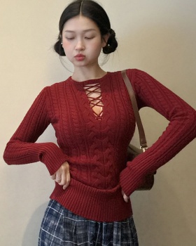 Slim knitted pinched waist retro bottoming sweater for women