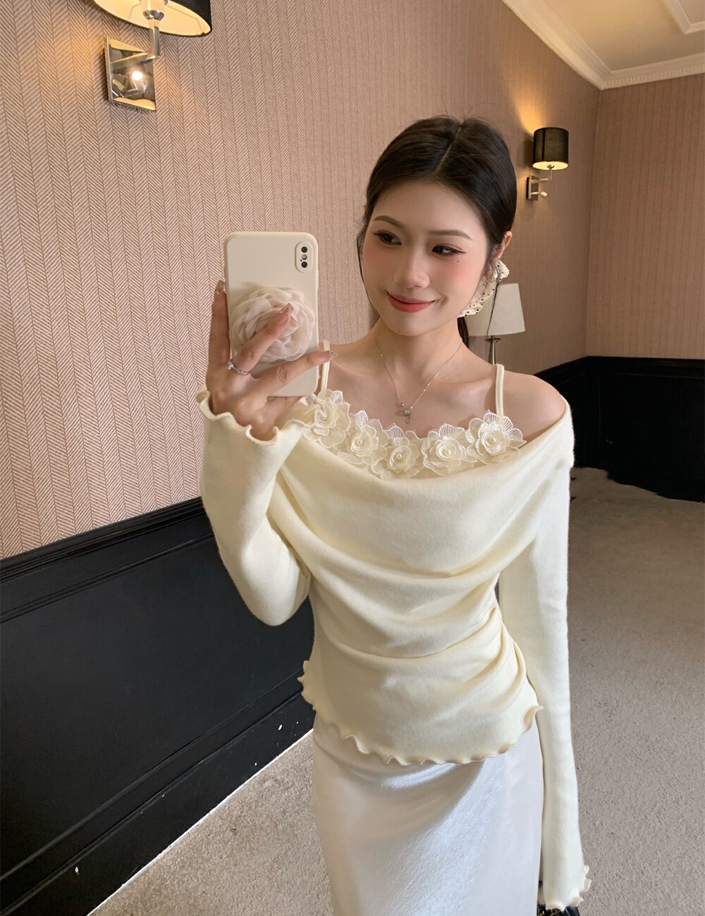 Tender Korean style tops enticement stereoscopic sweater