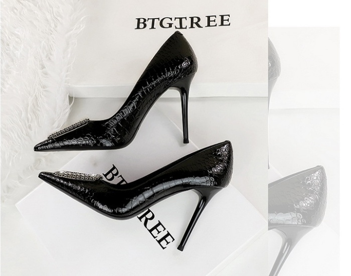 High-heeled pointed rhinestone low fine-root shoes