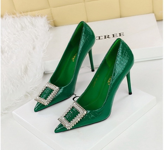 High-heeled pointed rhinestone low fine-root shoes