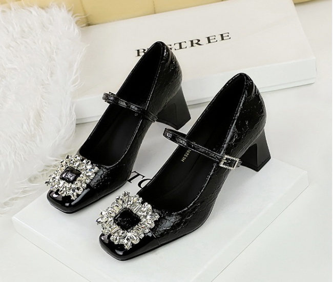 Square head European style shoes for women