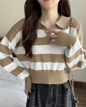 Pullover autumn stripe Korean style lapel long sleeve short sweater