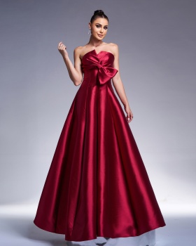 Long banquet evening dress wrapped chest dress