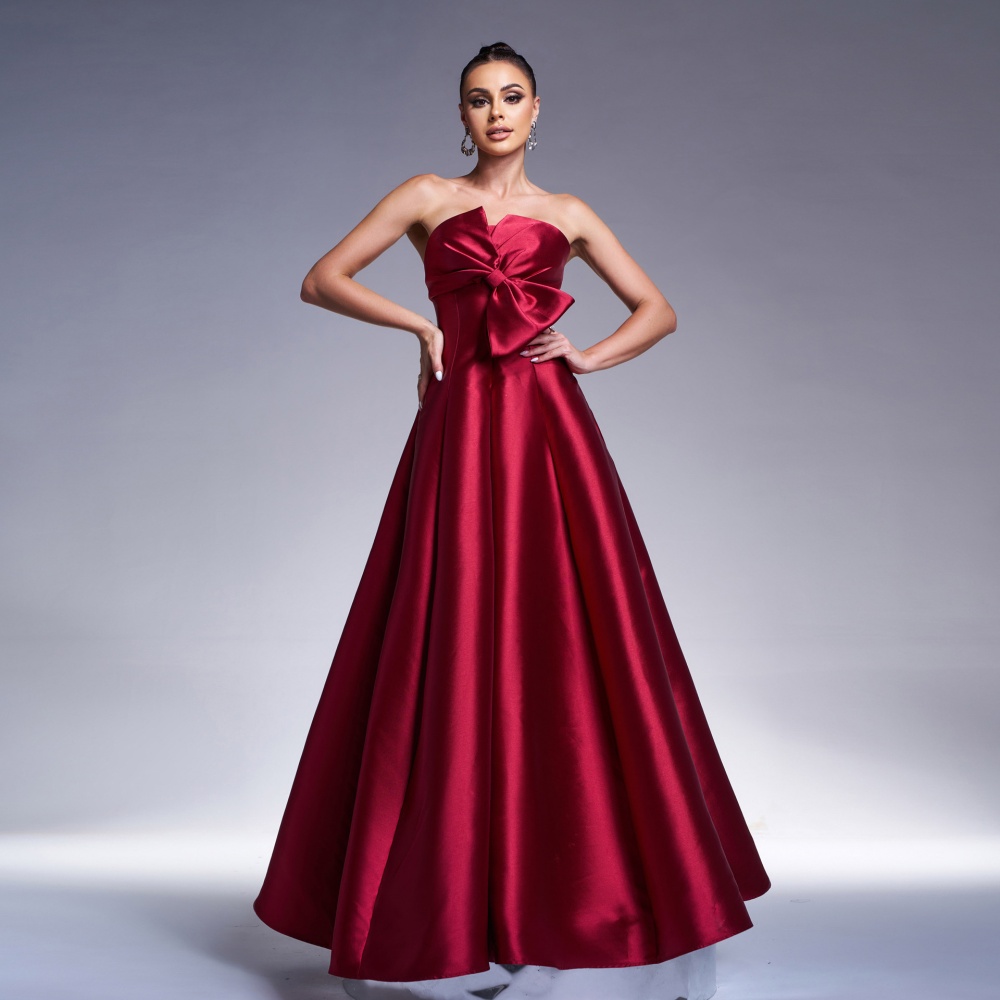 Long banquet evening dress wrapped chest dress