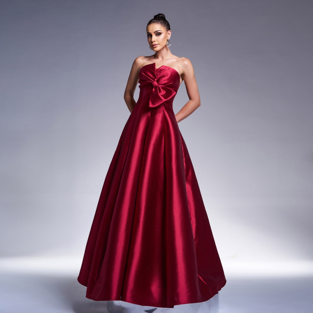 Long banquet evening dress wrapped chest dress