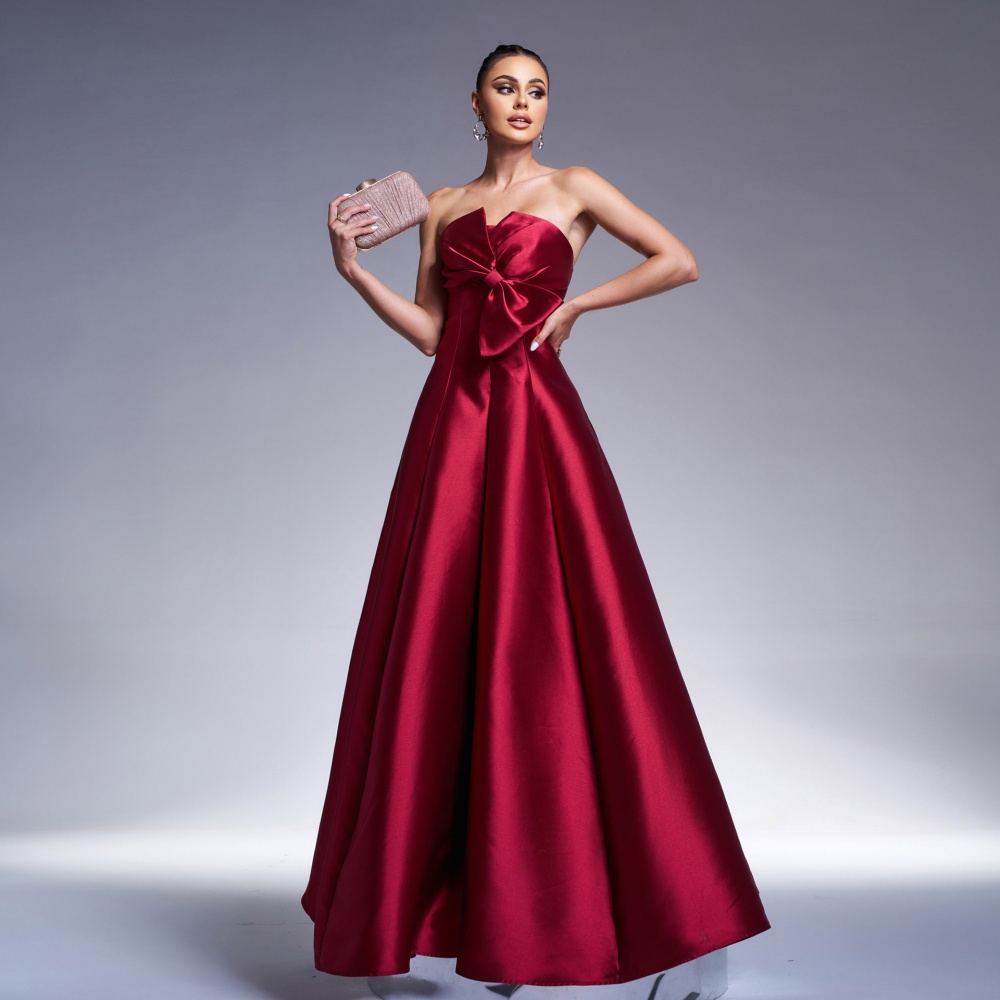 Long banquet evening dress wrapped chest dress