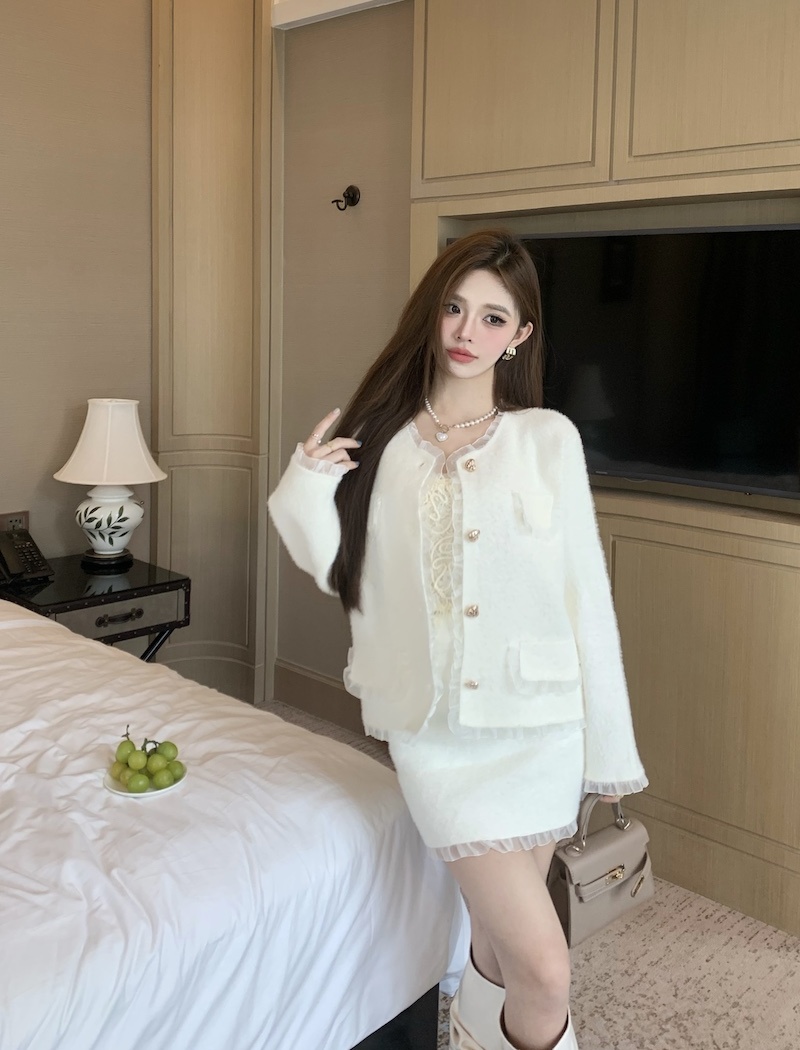 Korean style chanelstyle coat mink velvet short skirt 2pcs set