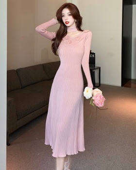 Knitted flowers temperament horizontal collar dress