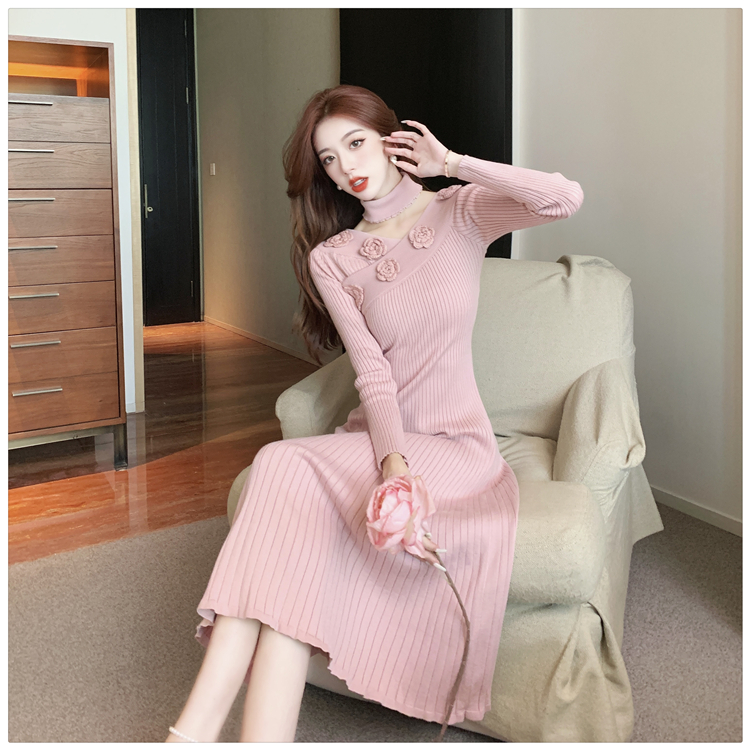 Knitted flowers temperament horizontal collar dress