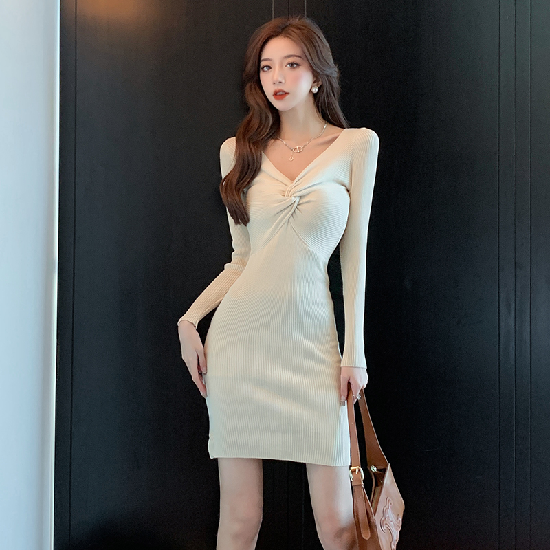 Bottoming dress package hip T-back for women