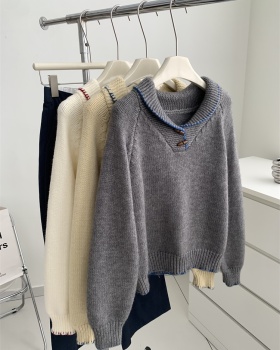 Autumn and winter lapel horn buckle all-match sweater