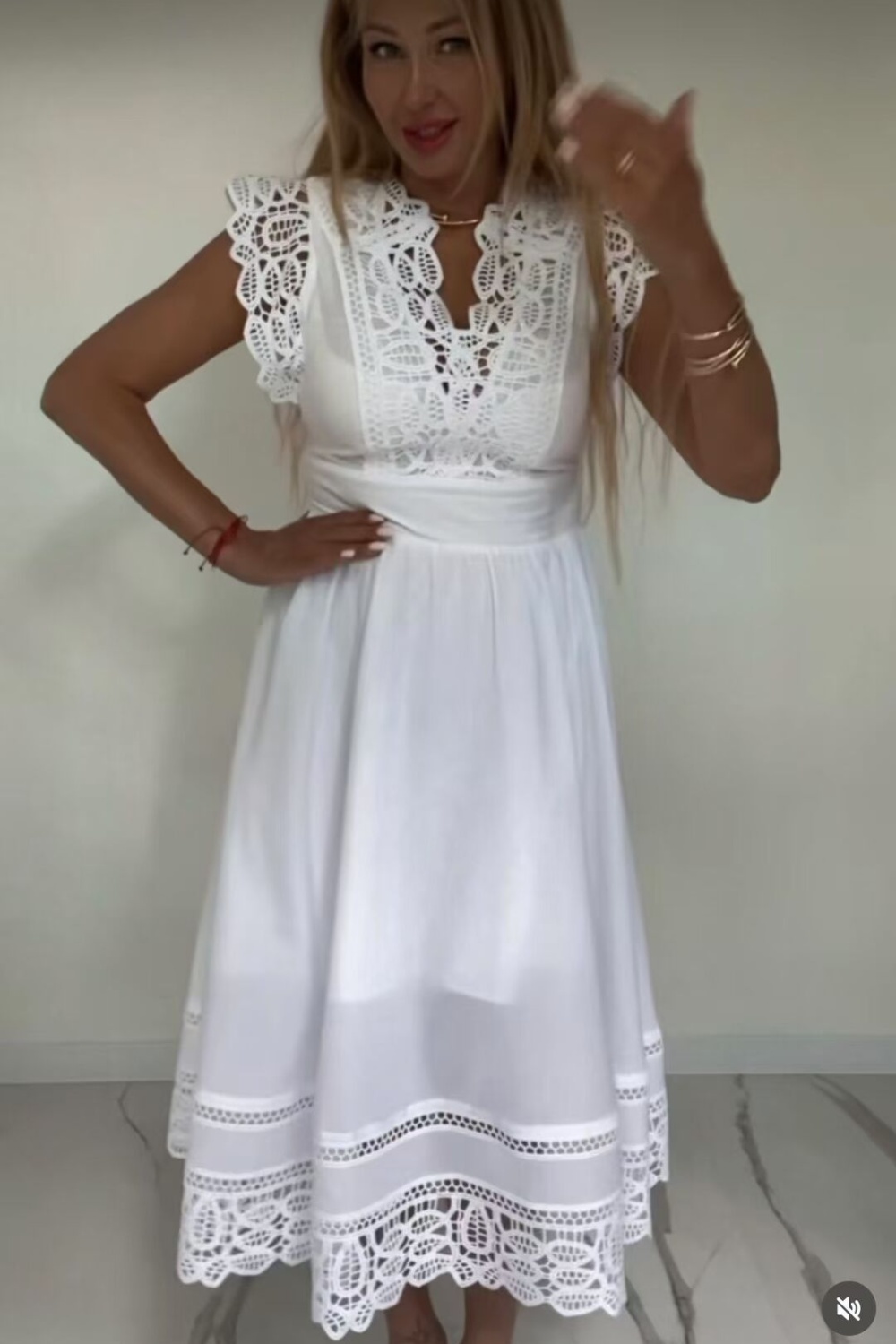 Fashion lace dress V-neck European style long dress