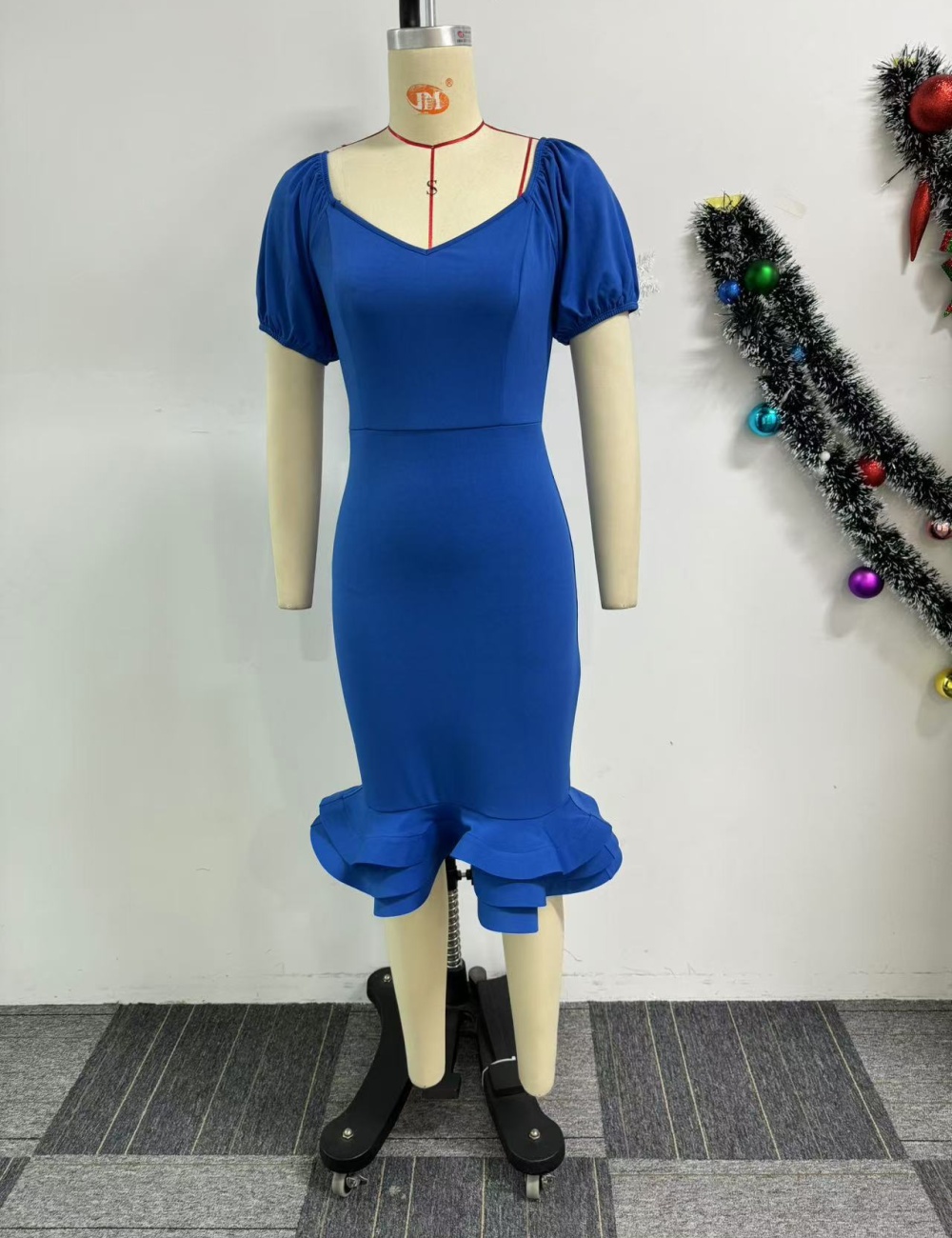 Lantern sleeve package hip elasticity dress