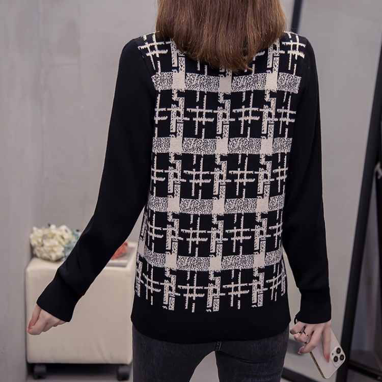 Loose sweater bottoming shirt for women