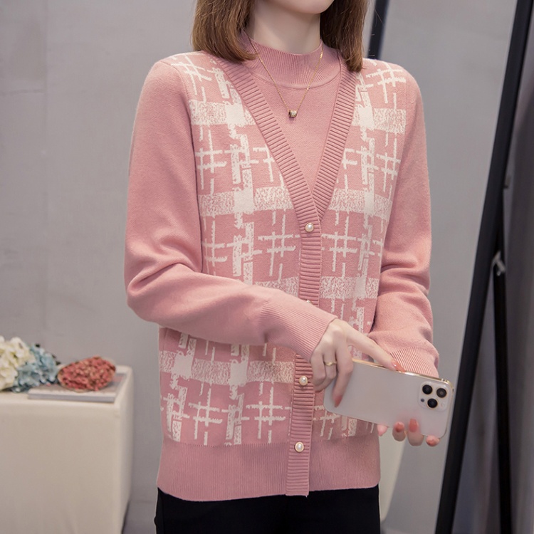 Loose sweater bottoming shirt for women