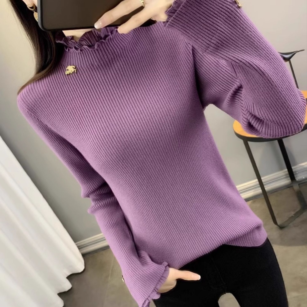 Inside the ride sweater lace bottoming shirt for women