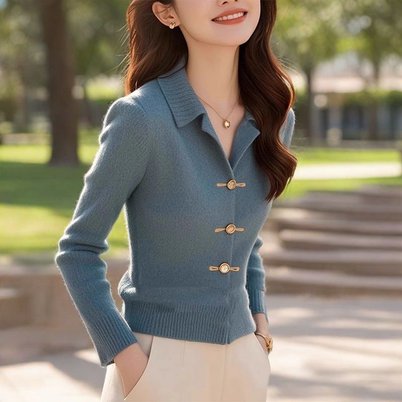 Retro autumn and winter cardigan fashion knitted tops for women