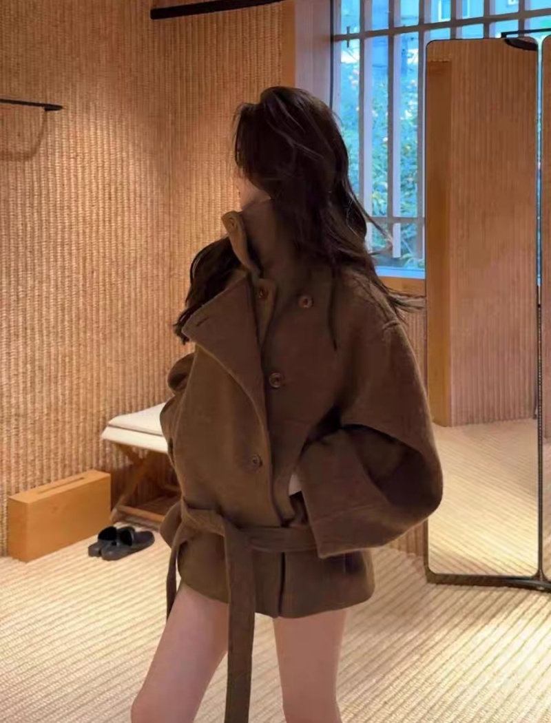 Brown winter woolen coat short thick overcoat