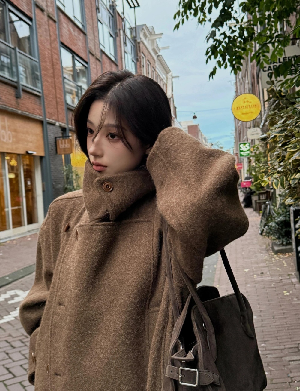 Brown winter woolen coat short thick overcoat