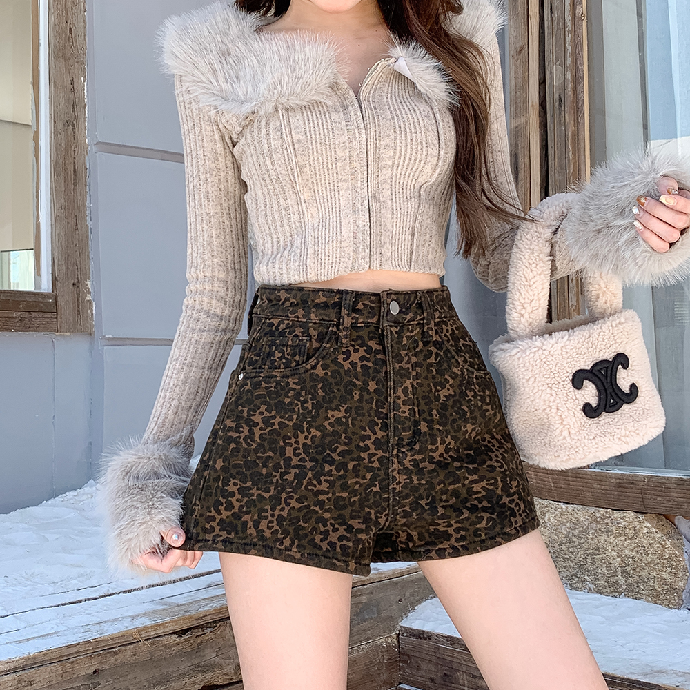 Plus velvet Korean style thick shorts for women