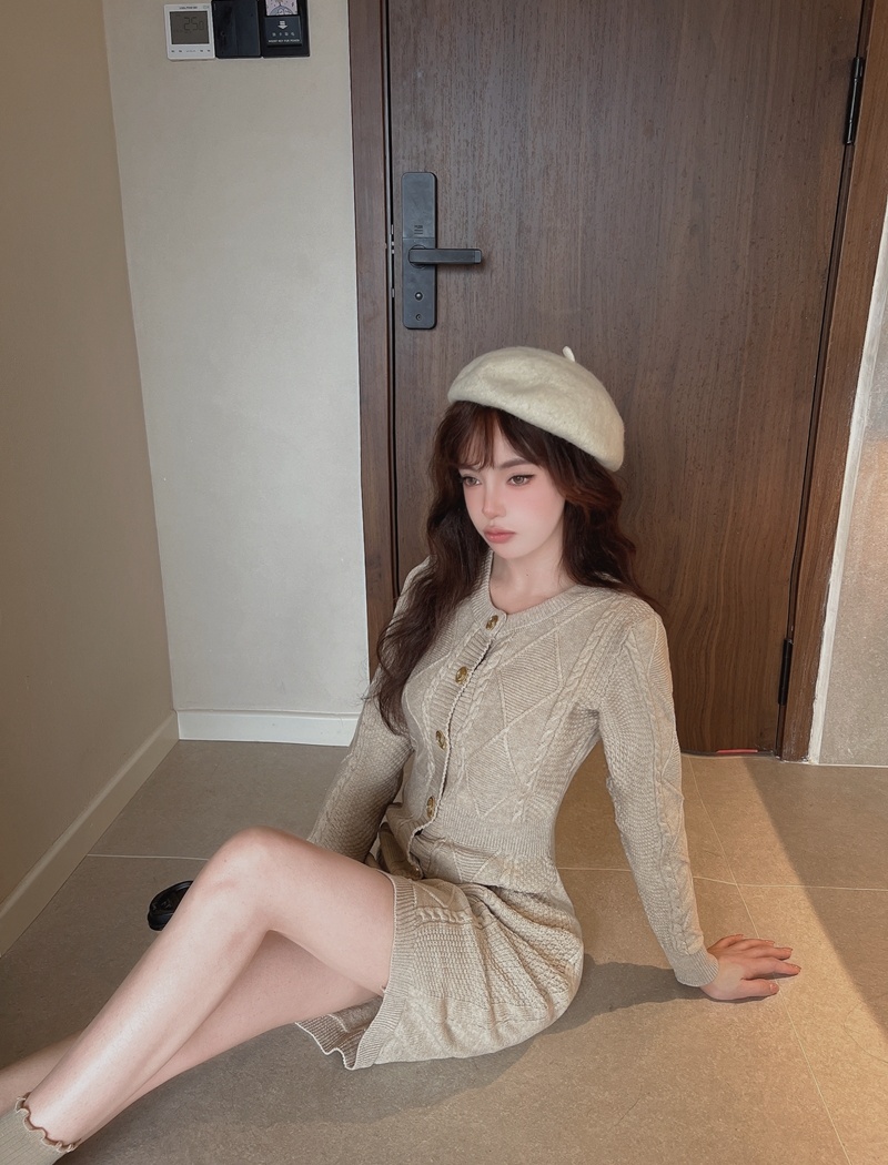 Girl chanelstyle sweater dress knitted light dress