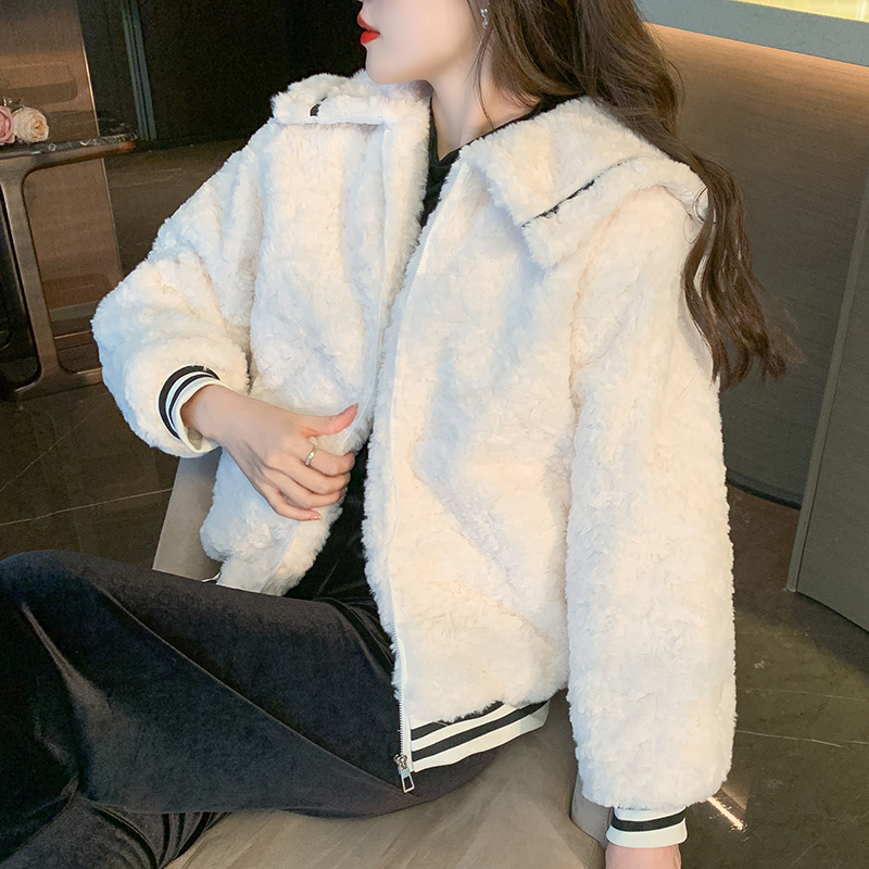 Short autumn and winter large pockets coat for women