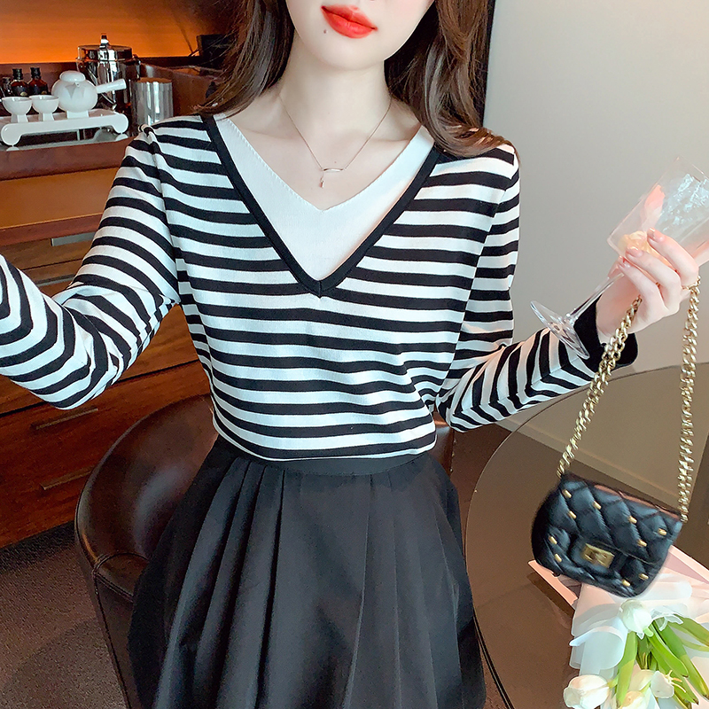 Stripe V-neck tops autumn knitted small shirt