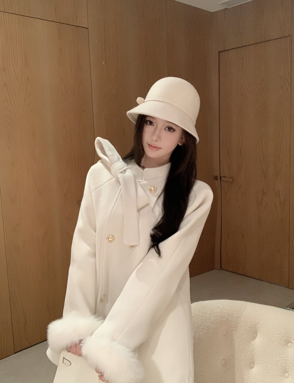 White chanelstyle loose overcoat long bow woolen coat