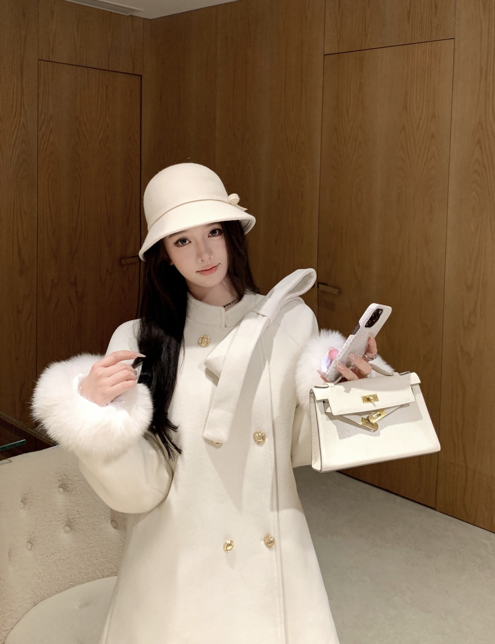 White chanelstyle loose overcoat long bow woolen coat