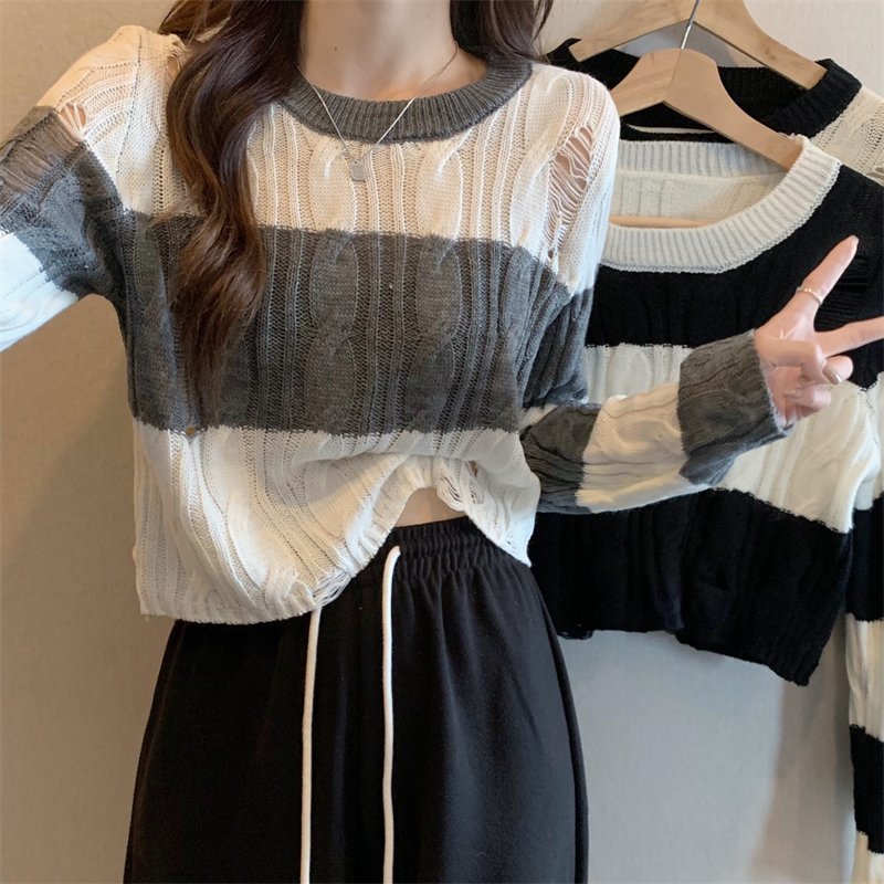 Twist holes short round neck sweater for women